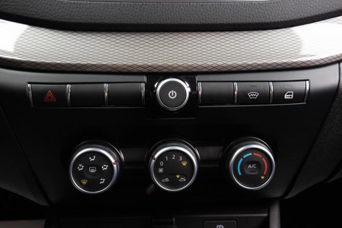Lada (ВАЗ) Vesta I Рестайлинг (NG) с пробегом 2023 года, цена 1 329 000 рублей, 12100 км, седан, Автокод Объявления