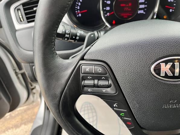 Kia Ceed II с пробегом 2012 года, цена 1 090 000 рублей, 140050 км, хэтчбек, Автокод Объявления