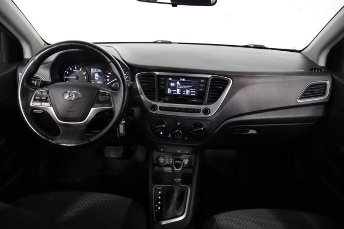 Hyundai Solaris II с пробегом 2018 года, цена 1 299 000 рублей, 89000 км, седан, Автокод Объявления