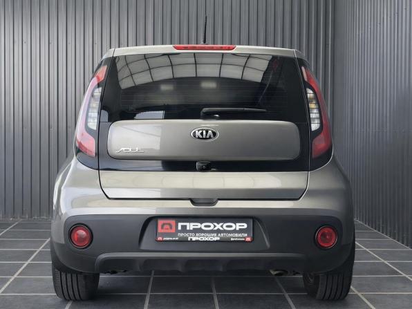 Kia Soul II Рестайлинг с пробегом 2018 года, цена 1 377 000 рублей, 150654 км, хэтчбек, Автокод Объявления