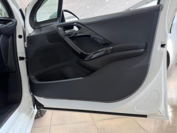 Peugeot 208 I с пробегом 2013 года, цена 800 000 рублей, 135000 км, хэтчбек, Автокод Объявления