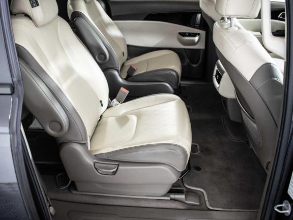 Kia Carnival IV с пробегом 2021 года, цена 3 955 000 рублей, 71955 км, минивэн, Автокод Объявления