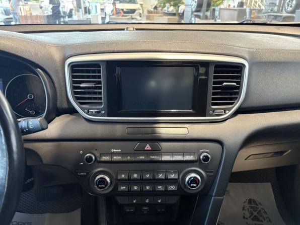 Kia Sportage IV Рестайлинг с пробегом 2019 года, цена 2 449 000 рублей, 80077 км, внедорожник, Автокод Объявления