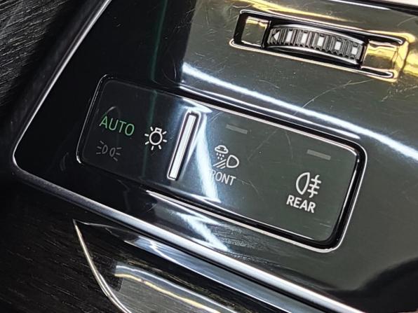 Audi Q8 I (4M) с пробегом 2020 года, цена 5 500 000 рублей, 75043 км, внедорожник, Автокод Объявления