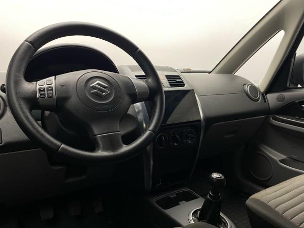 Suzuki SX4 I (Classic) Рестайлинг с пробегом 2012 года, цена 929 000 рублей, 94923 км, хэтчбек, Автокод Объявления