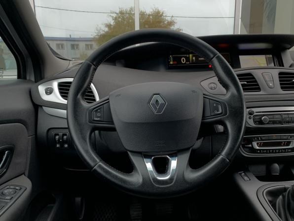 Renault Scenic III Рестайлинг 2 с пробегом 2013 года, цена 1 249 000 рублей, 281733 км, компактвэн, Автокод Объявления