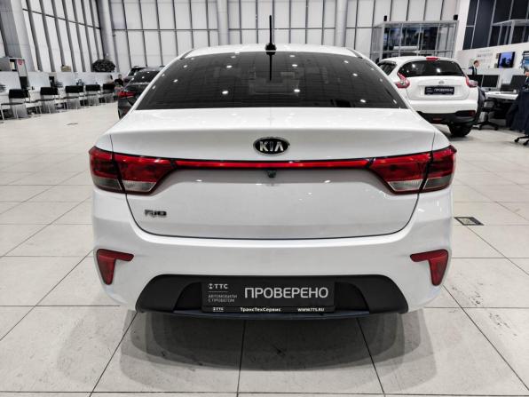 Kia Rio IV с пробегом 2017 года, цена 1 020 000 рублей, 157610 км, седан, Автокод Объявления
