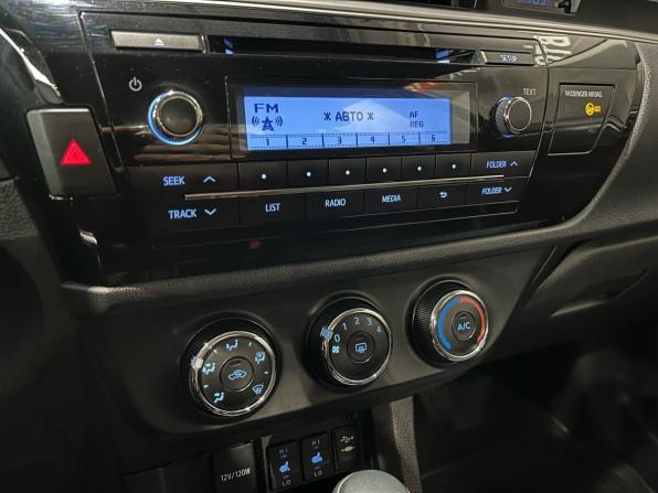 Toyota Corolla XI (E160 E170 E180) с пробегом 2014 года, цена 1 094 000 рублей, 218132 км, седан, Автокод Объявления