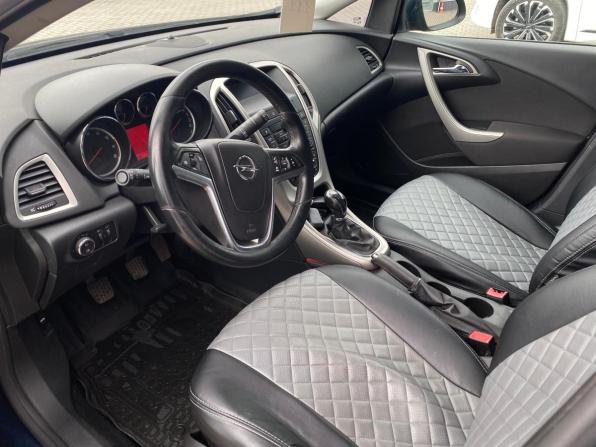 Opel Astra J с пробегом 2011 года, цена 599 000 рублей, 147332 км, хэтчбек, Автокод Объявления