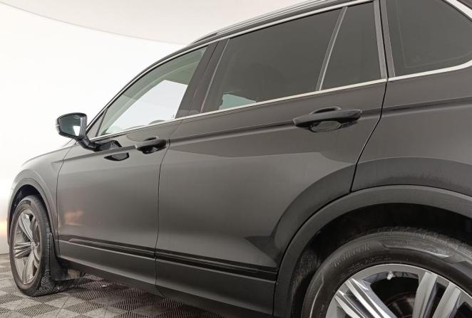 Volkswagen Tiguan II с пробегом 2017 года, цена 2 390 000 рублей, 240582 км, внедорожник, Автокод Объявления