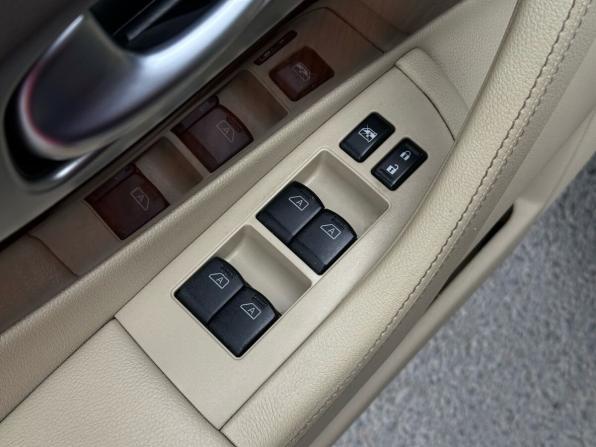 Infiniti FX II (S51) Рестайлинг с пробегом 2012 года, цена 1 799 000 рублей, 208678 км, внедорожник, Автокод Объявления