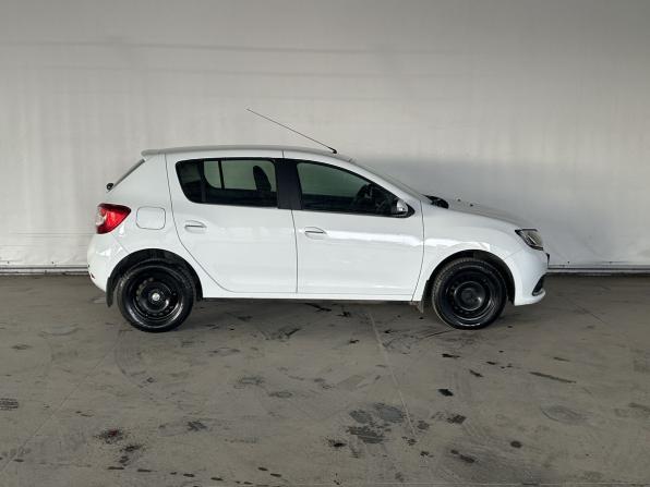 Renault Sandero II с пробегом 2018 года, цена 1 222 000 рублей, 36000 км, хэтчбек, Автокод Объявления