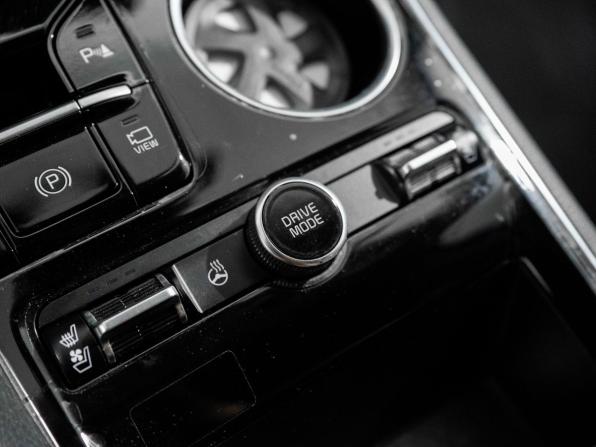 Kia K5 III с пробегом 2021 года, цена 2 450 000 рублей, 137105 км, седан, Автокод Объявления