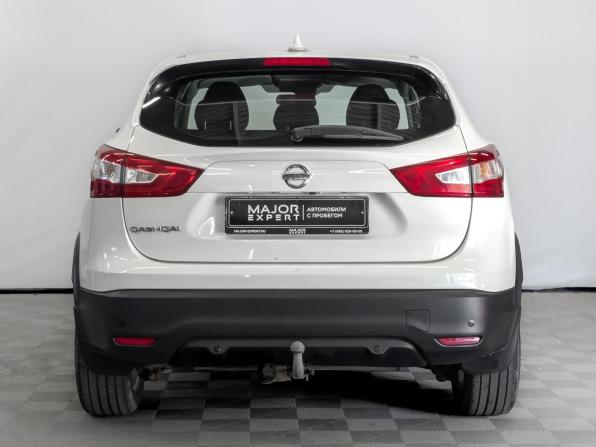 Nissan Qashqai II с пробегом 2018 года, цена 1 870 000 рублей, 124810 км, внедорожник, Автокод Объявления