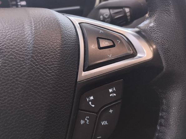 Ford Fusion (North America) II Рестайлинг с пробегом 2019 года, цена 1 330 000 рублей, 181938 км, седан, Автокод Объявления