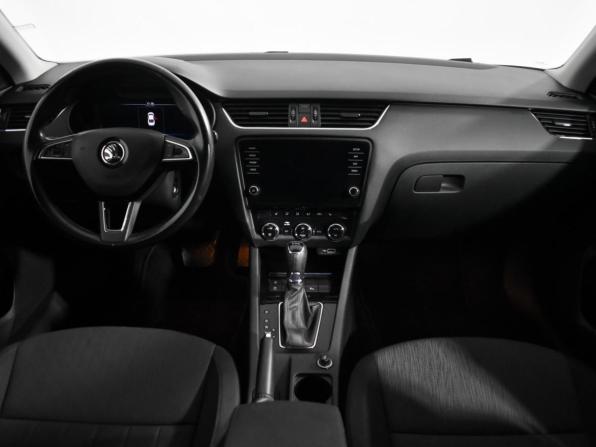 Skoda Octavia III (A7) Рестайлинг с пробегом 2019 года, цена 1 599 000 рублей, 170857 км, лифтбек, Автокод Объявления