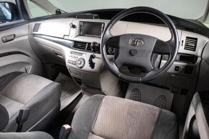 Toyota Estima III с пробегом 2006 года, цена 1 369 000 рублей, 201262 км, минивэн, Автокод Объявления