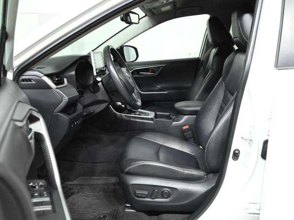 Toyota RAV4 V (XA50) с пробегом 2021 года, цена 3 990 000 рублей, 68152 км, внедорожник, Автокод Объявления