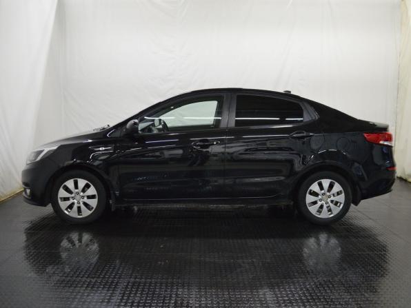 Kia Rio III Рестайлинг с пробегом 2017 года, цена 1 047 000 рублей, 102581 км, седан, Автокод Объявления