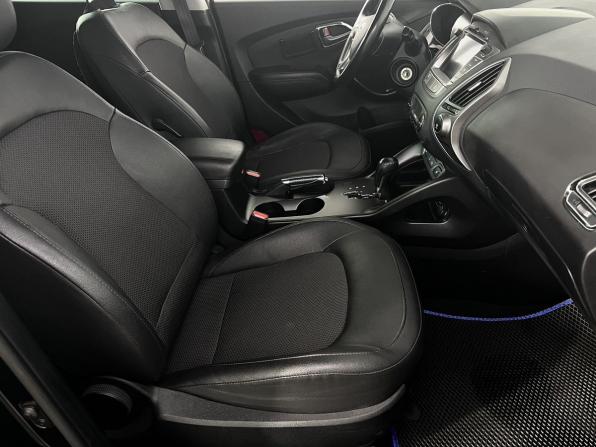 Hyundai ix35 I Рестайлинг с пробегом 2015 года, цена 1 590 000 рублей, 76529 км, внедорожник, Автокод Объявления