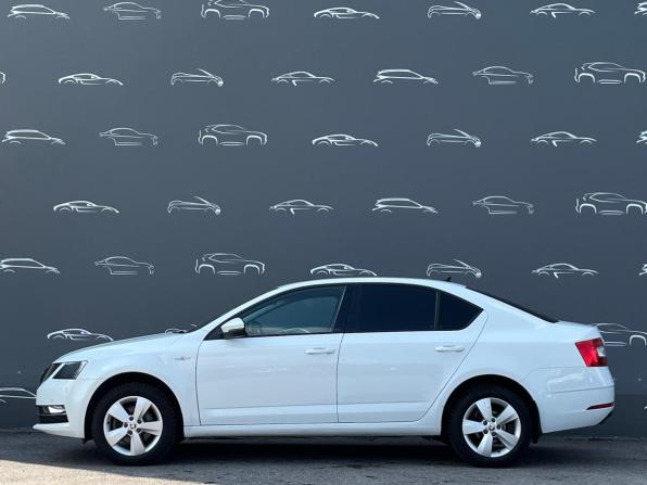 Skoda Octavia III (A7) Рестайлинг с пробегом 2019 года, цена 1 625 400 рублей, 80545 км, лифтбек, Автокод Объявления