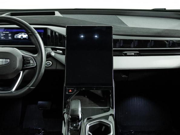 Geely Atlas II с пробегом 2024 года, цена 2 820 000 рублей, 53805 км, внедорожник, Автокод Объявления