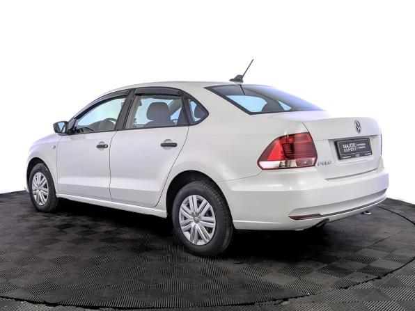Volkswagen Polo V Рестайлинг с пробегом 2018 года, цена 1 180 000 рублей, 54281 км, седан, Автокод Объявления