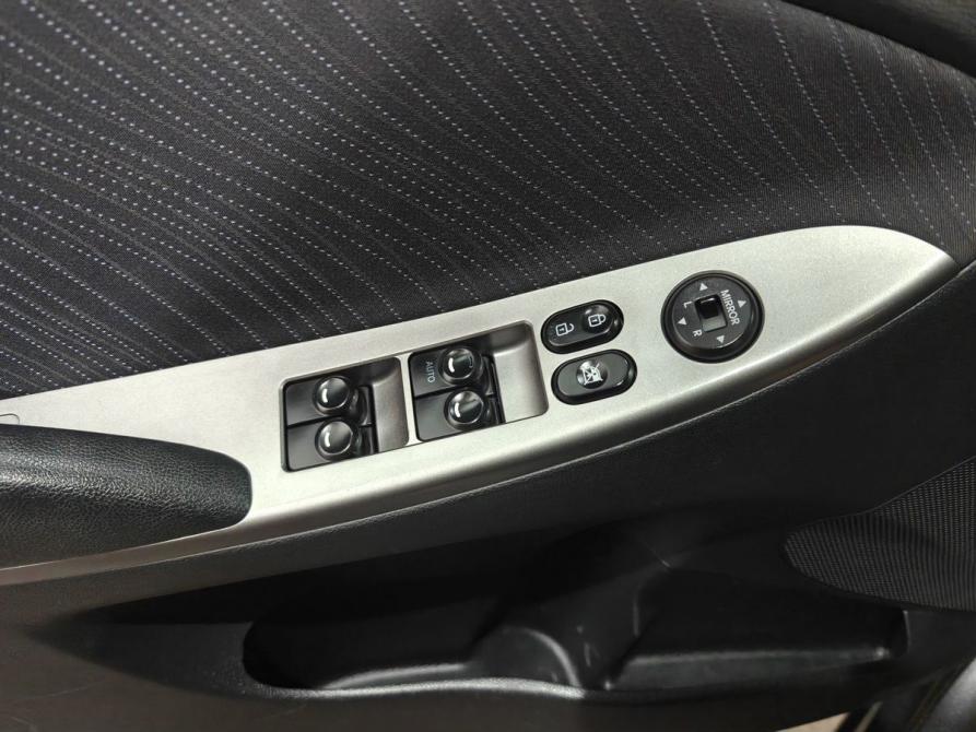 Hyundai Solaris I Рестайлинг Москва  - изображение 15