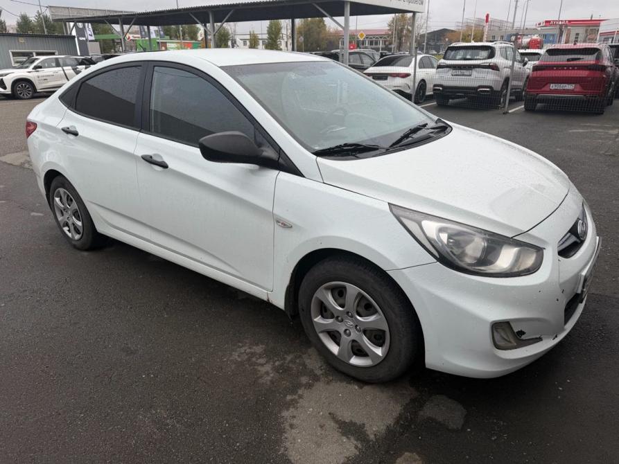 Hyundai Solaris I Челябинск  - изображение 1
