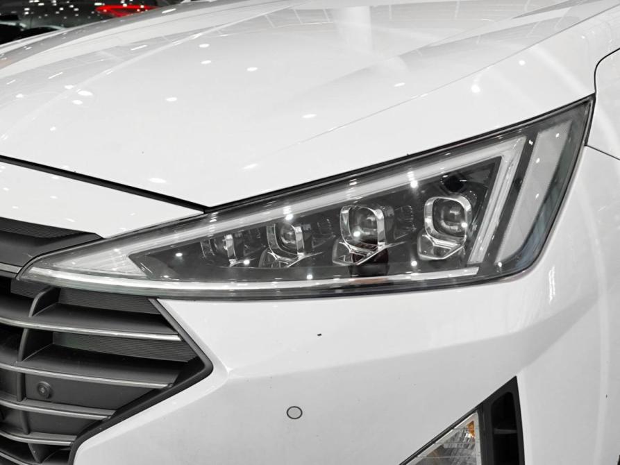 Hyundai Elantra VI (AD) Рестайлинг Казань  - изображение 21