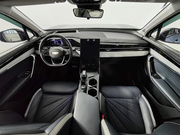 Geely Atlas II с пробегом 2024 года, цена 2 875 000 рублей, 51769 км, внедорожник, Автокод Объявления