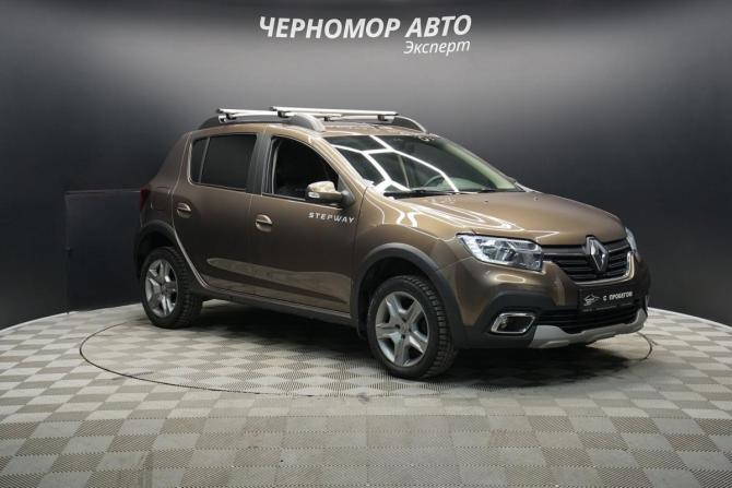 Renault Sandero II Рестайлинг с пробегом 2018 года, цена 1 255 000 рублей, 68487 км, хэтчбек, Автокод Объявления