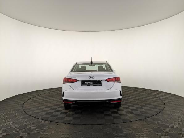 Hyundai Solaris II Рестайлинг с пробегом 2022 года, цена 1 640 000 рублей, 70359 км, седан, Автокод Объявления