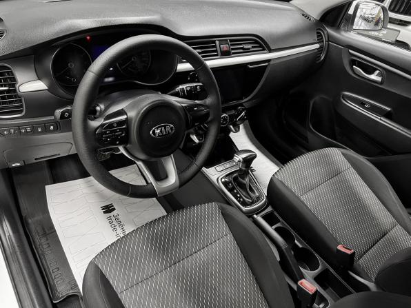 Kia Rio IV с пробегом 2018 года, цена 1 345 000 рублей, 183166 км, хэтчбек, Автокод Объявления