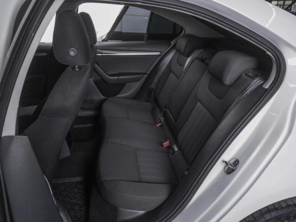 Skoda Octavia III (A7) Рестайлинг с пробегом 2017 года, цена 1 700 000 рублей, 132010 км, лифтбек, Автокод Объявления