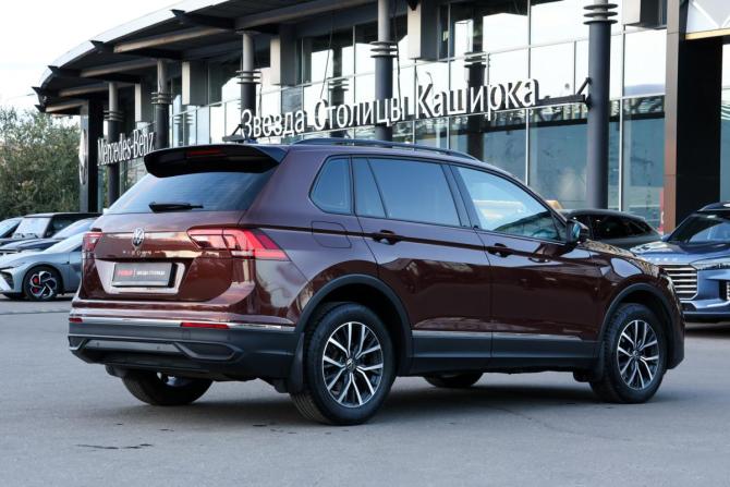 Volkswagen Tiguan II Рестайлинг с пробегом 2021 года, цена 2 190 000 рублей, 110794 км, внедорожник, Автокод Объявления
