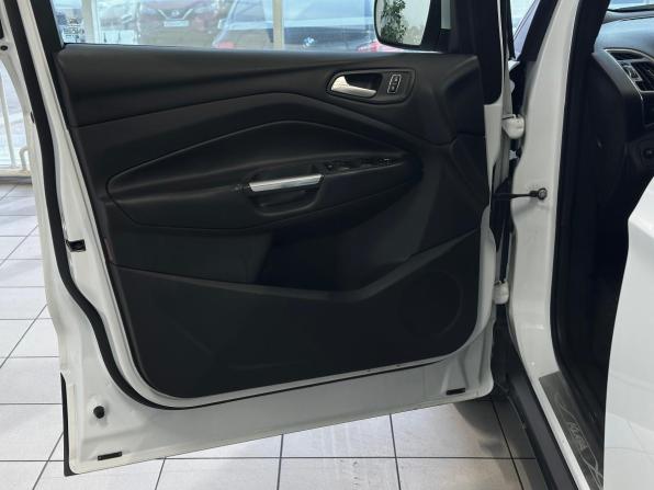 Ford Kuga II с пробегом 2013 года, цена 1 390 000 рублей, 99000 км, внедорожник, Автокод Объявления