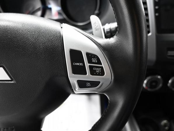 Mitsubishi Outlander II Рестайлинг с пробегом 2011 года, цена 995 000 рублей, 383295 км, внедорожник, Автокод Объявления