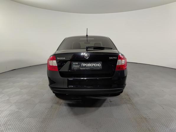 Skoda Rapid I с пробегом 2016 года, цена 935 000 рублей, 239471 км, лифтбек, Автокод Объявления