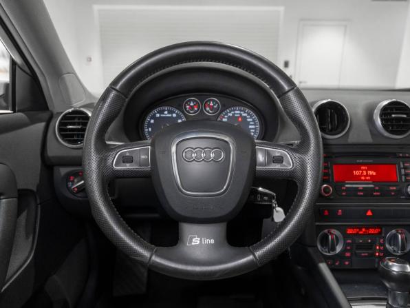 Audi A3 III (8V) с пробегом 2013 года, цена 920 000 рублей, 272510 км, хэтчбек, Автокод Объявления