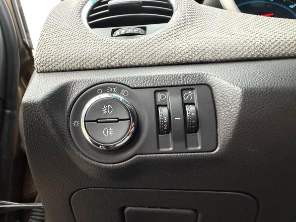 Chevrolet Cruze I Рестайлинг с пробегом 2013 года, цена 635 000 рублей, 212000 км, хэтчбек, Автокод Объявления