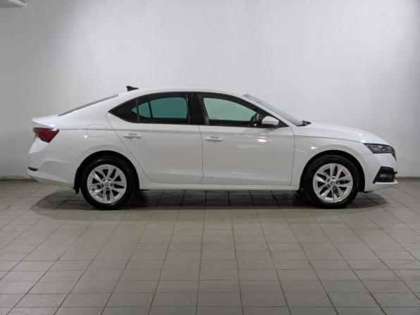 Skoda Octavia IV (A8) с пробегом 2020 года, цена 2 050 000 рублей, 102374 км, лифтбек, Автокод Объявления