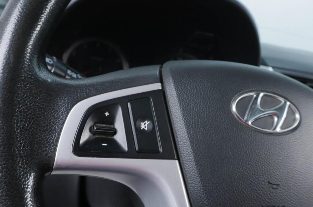 Hyundai Solaris I Челябинск  - изображение 11