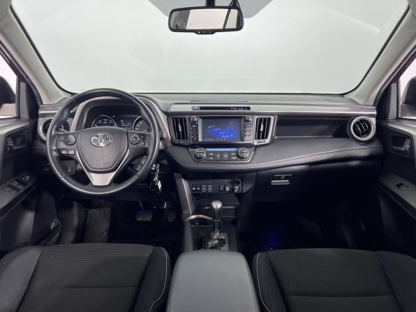 Toyota RAV4 IV (XA40) Рестайлинг с пробегом 2017 года, цена 2 750 000 рублей, 37513 км, внедорожник, Автокод Объявления