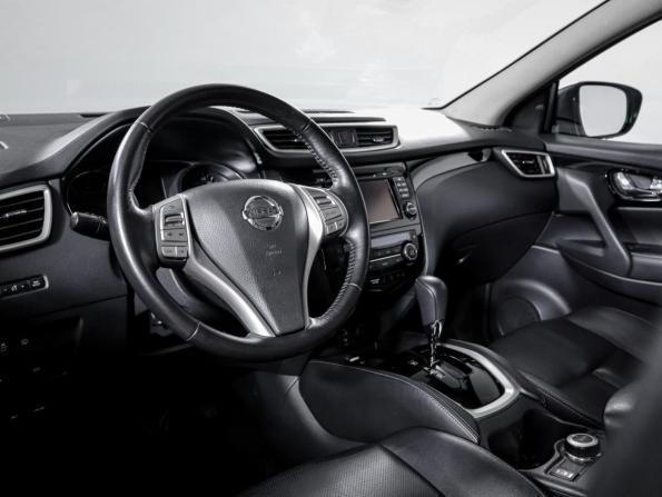 Nissan Qashqai II с пробегом 2018 года, цена 2 399 999 рублей, 40000 км, внедорожник, Автокод Объявления