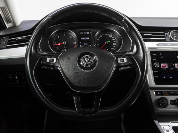 Volkswagen Passat B8 с пробегом 2018 года, цена 2 099 000 рублей, 244654 км, универсал, Автокод Объявления