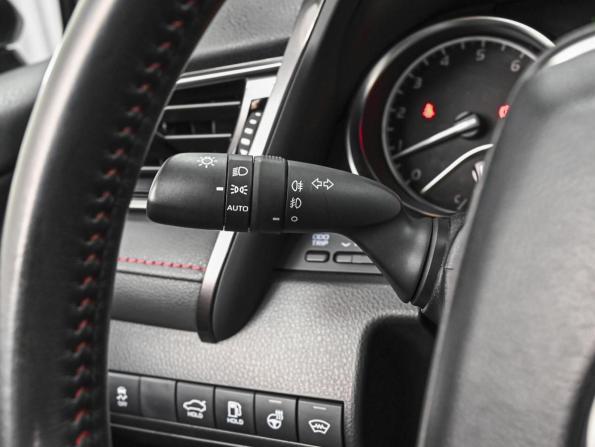Toyota Camry VIII (XV70) Рестайлинг с пробегом 2022 года, цена 3 328 000 рублей, 105068 км, седан, Автокод Объявления