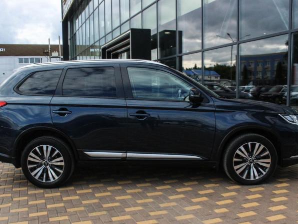 Mitsubishi Outlander III Рестайлинг 3 с пробегом 2019 года, цена 2 020 000 рублей, 127747 км, внедорожник, Автокод Объявления