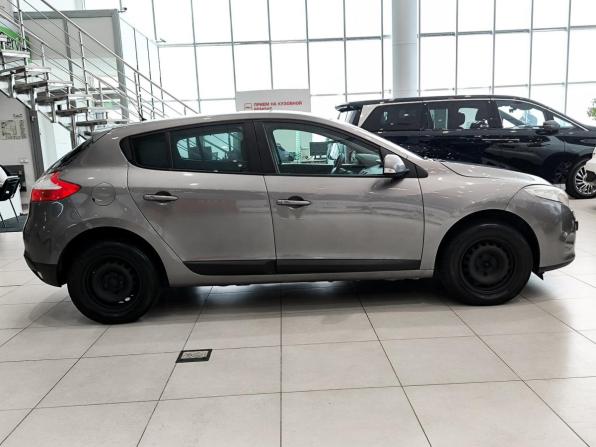 Renault Megane III с пробегом 2011 года, цена 550 000 рублей, 207324 км, хэтчбек, Автокод Объявления