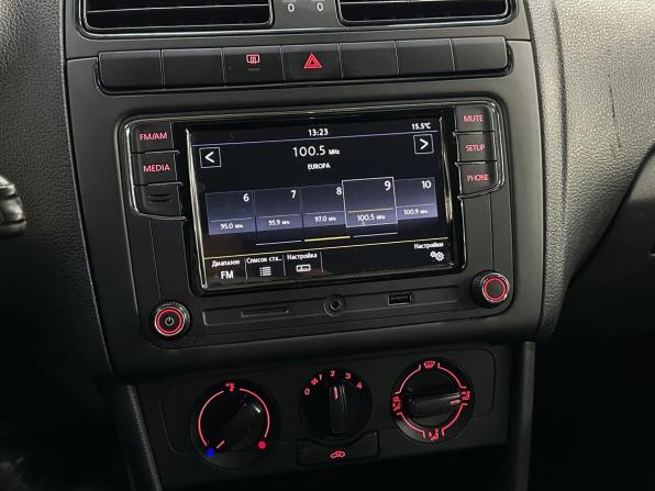 Volkswagen Polo V с пробегом 2015 года, цена 660 000 рублей, 166000 км, седан, Автокод Объявления